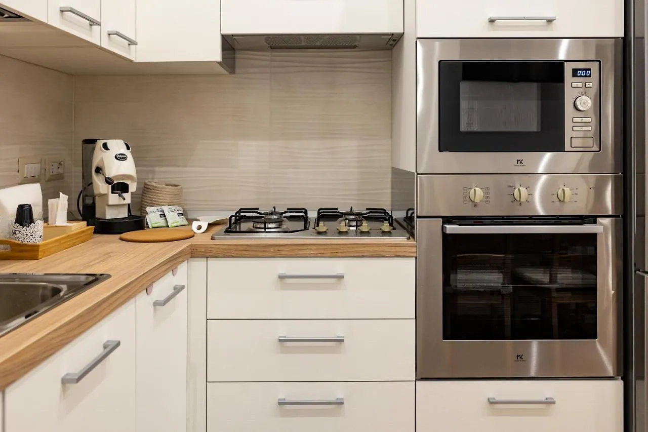 Adelis Case Vacanza Naples Apartment